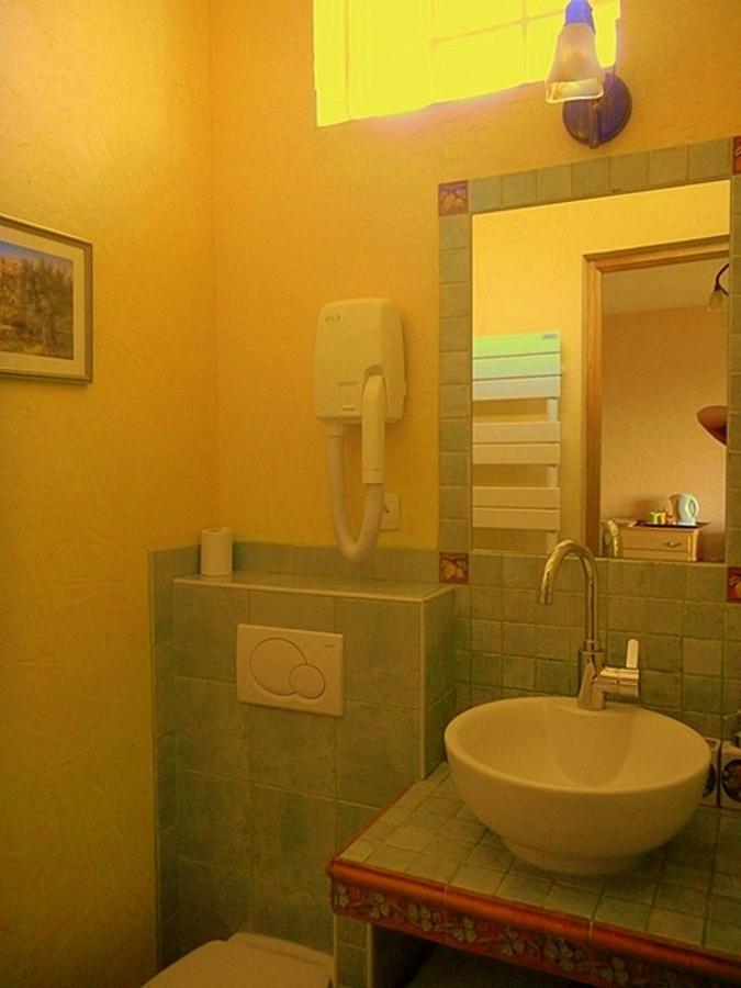 Les Mimosas Bed and Breakfast Menton Eksteriør billede