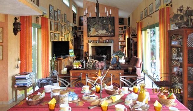 Les Mimosas Bed and Breakfast Menton Eksteriør billede